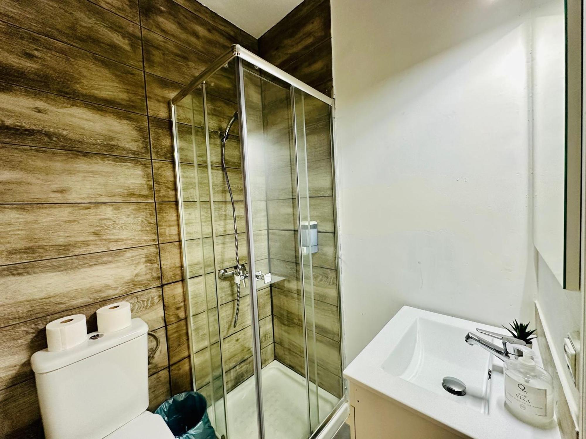 Rooms In Madrid Downtown Εξωτερικό φωτογραφία