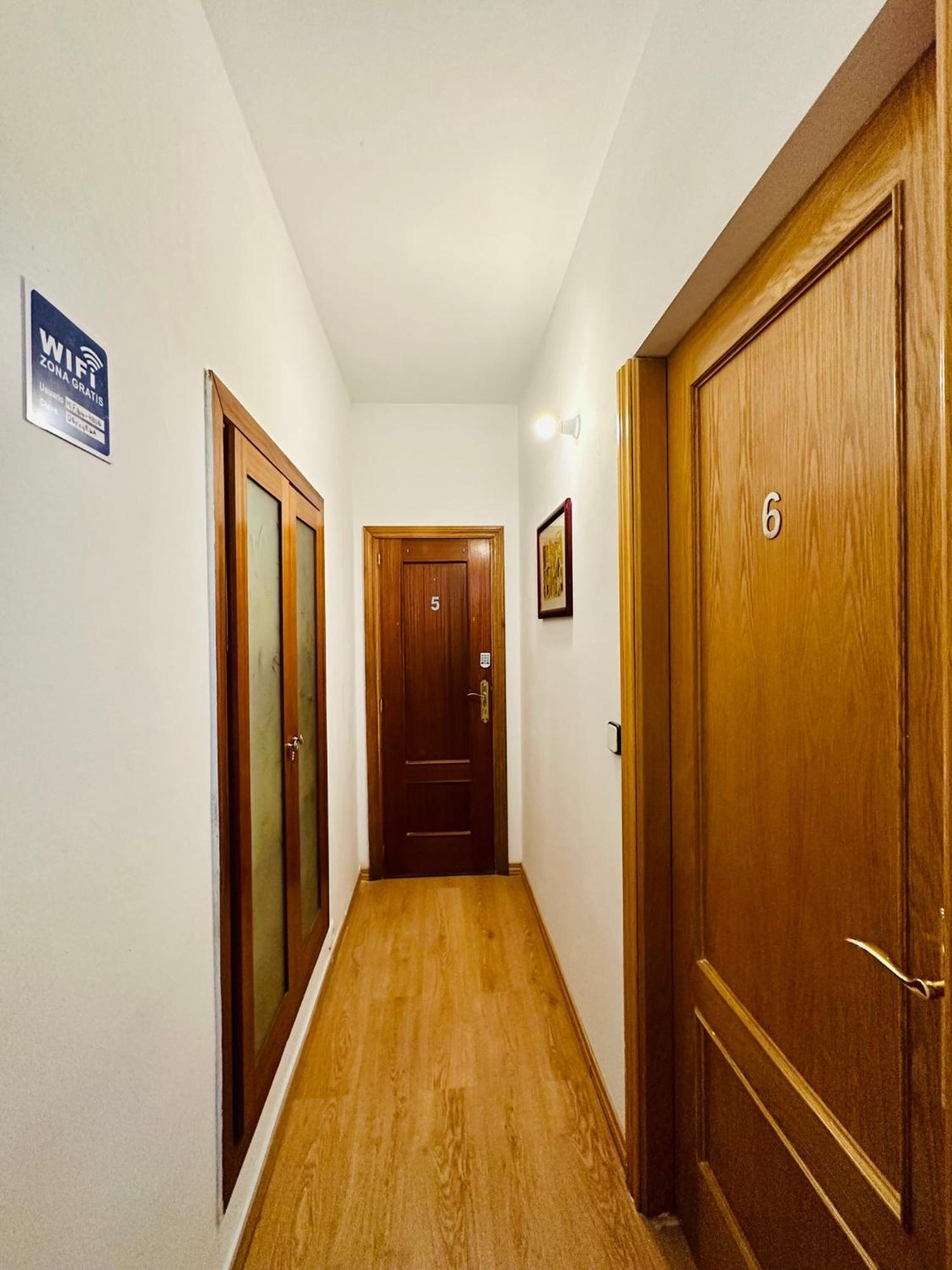 Rooms In Madrid Downtown Εξωτερικό φωτογραφία