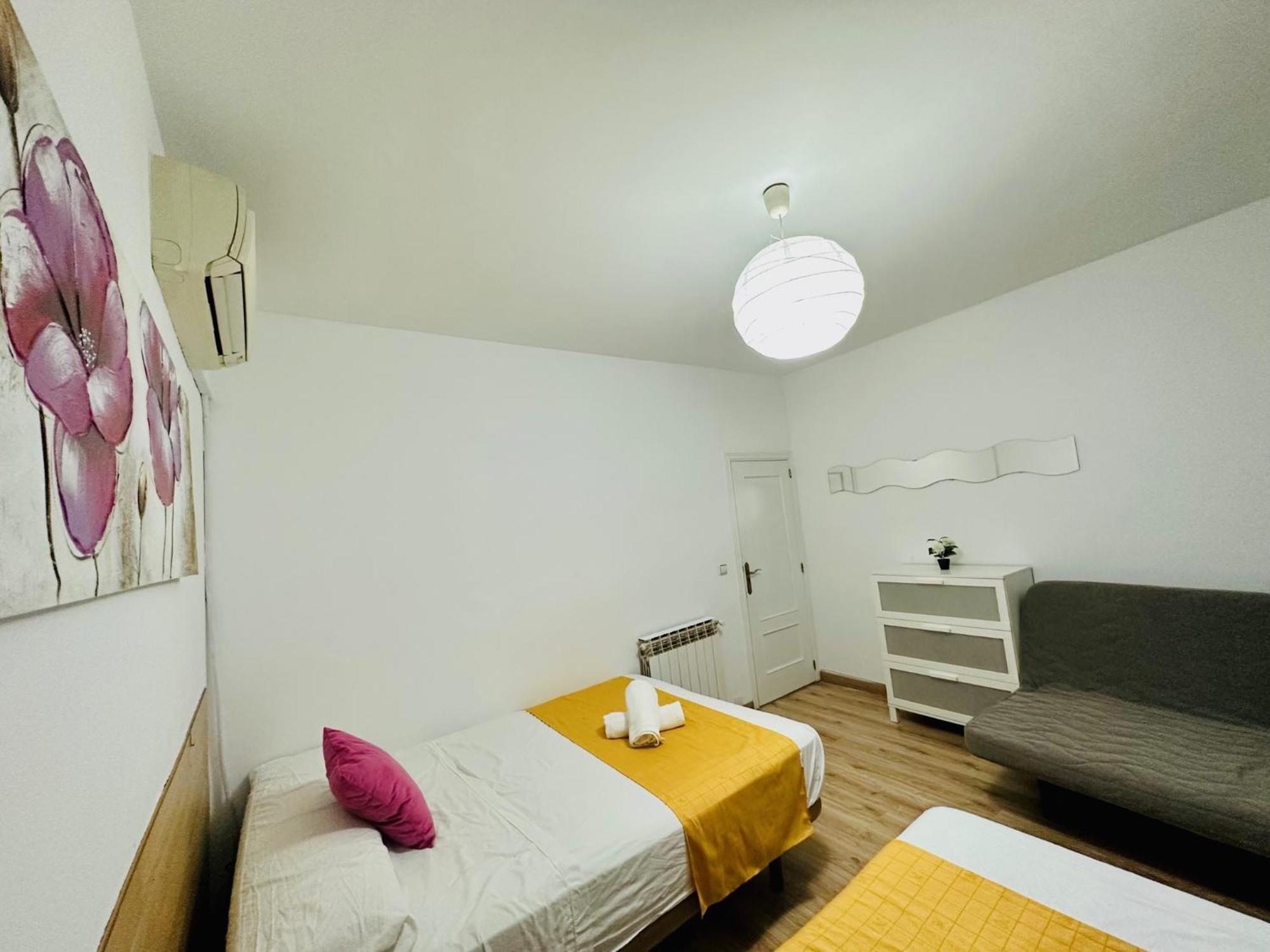 Rooms In Madrid Downtown Εξωτερικό φωτογραφία